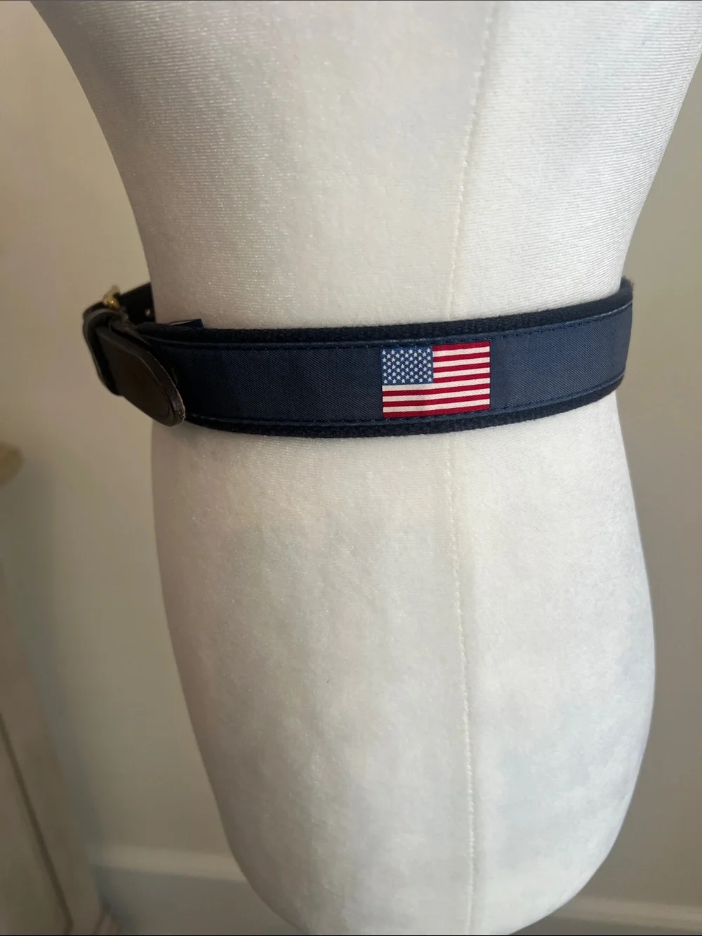 Boys Vineyard Vines Navy Fabric Belt with American Flag Motif size 26